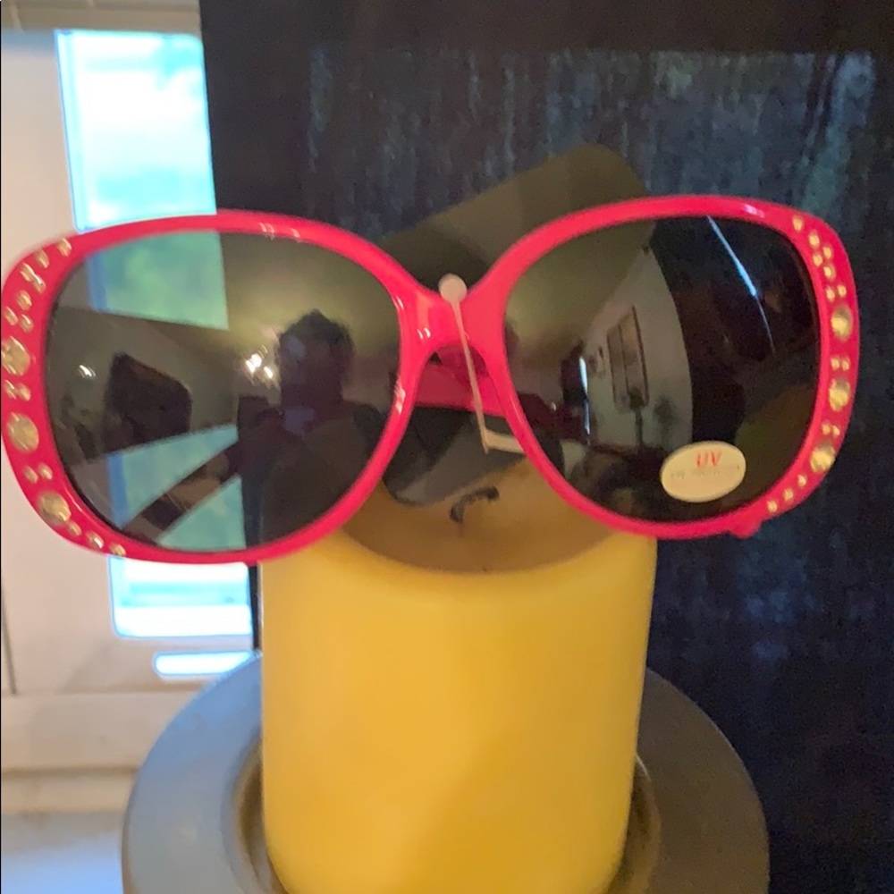 Cute deb sunglasses